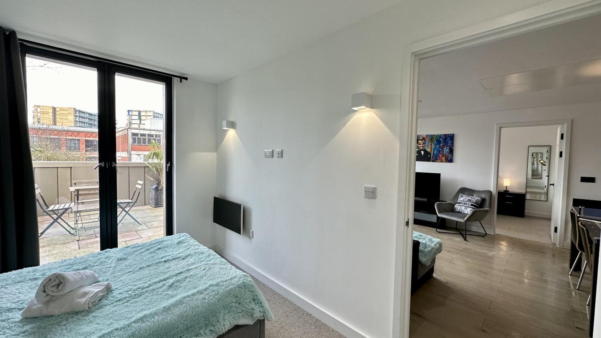 Lux Livin' Apartments - Luxury 2 Bed Apartment With Sky Garden Manchester Dış mekan fotoğraf