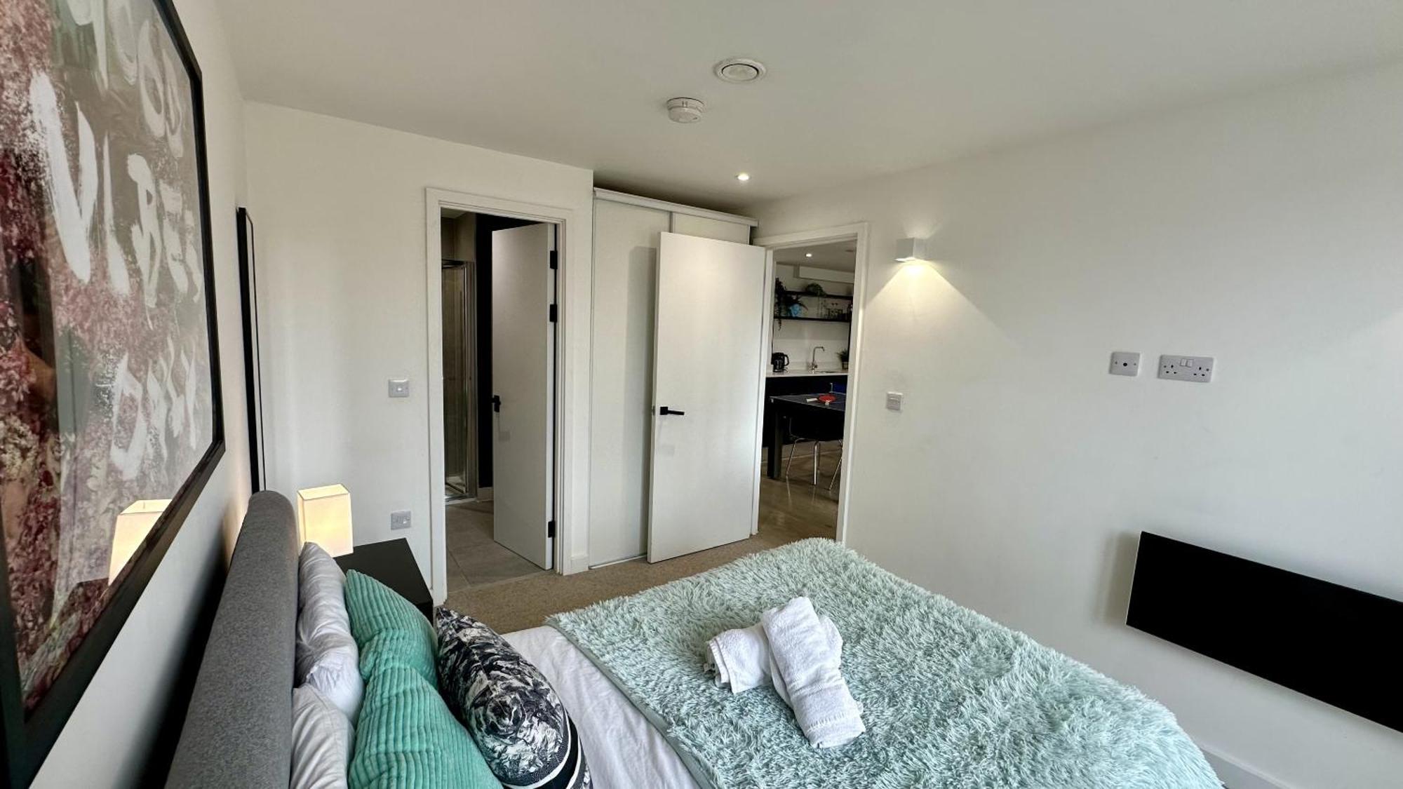 Lux Livin' Apartments - Luxury 2 Bed Apartment With Sky Garden Manchester Dış mekan fotoğraf