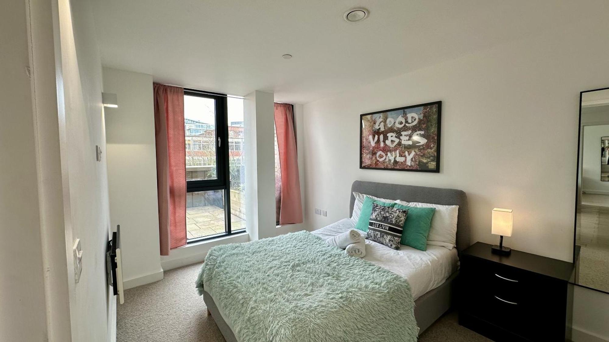 Lux Livin' Apartments - Luxury 2 Bed Apartment With Sky Garden Manchester Dış mekan fotoğraf