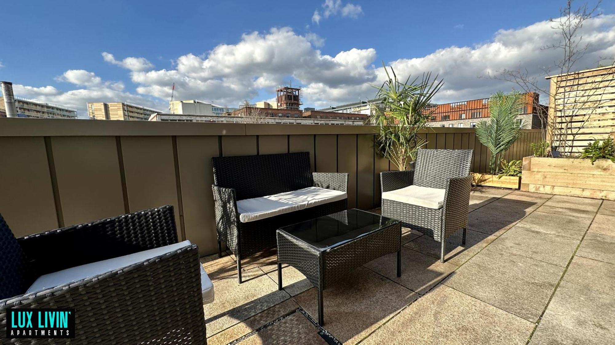 Lux Livin' Apartments - Luxury 2 Bed Apartment With Sky Garden Manchester Oda fotoğraf